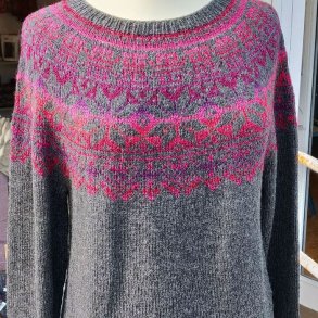Opskrift Sweater i Merino Lammeuld og Crazy Zauberball
