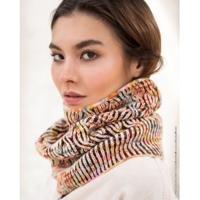 Opskrift Halsrr i 2-farvet halvpatent p dansk sendes som PDF